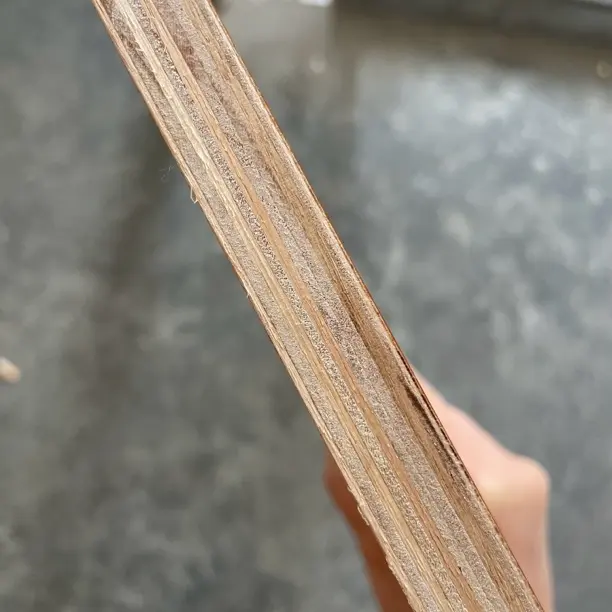 橡木多层实木复合地板