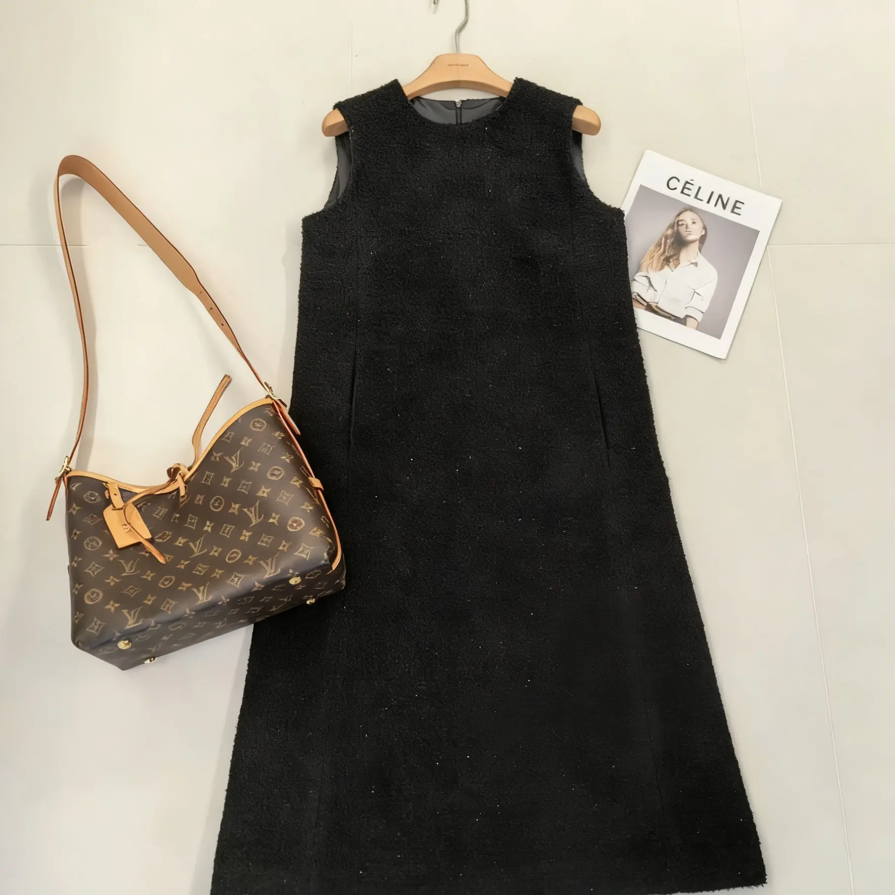 赫本风气质长款轻奢高级感直身廓形老钱风小香风背心连衣裙