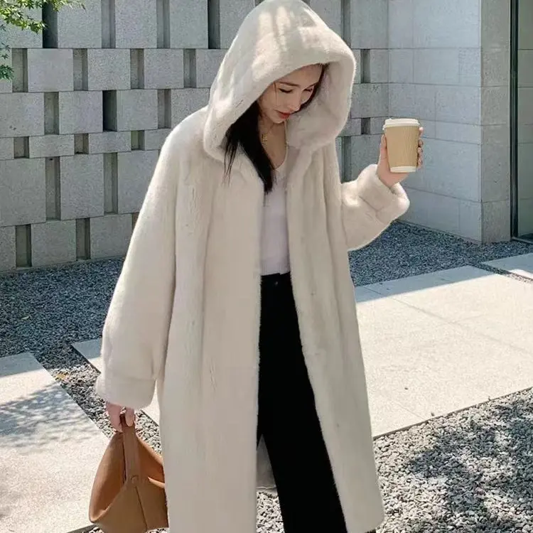 银兰色天鹅绒皇冠二短70