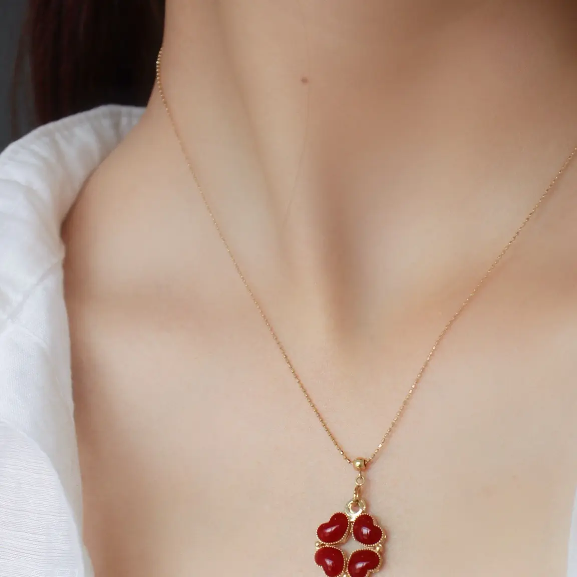 18k金镶嵌阿卡珊瑚爱心吊坠多用款（不含链子）