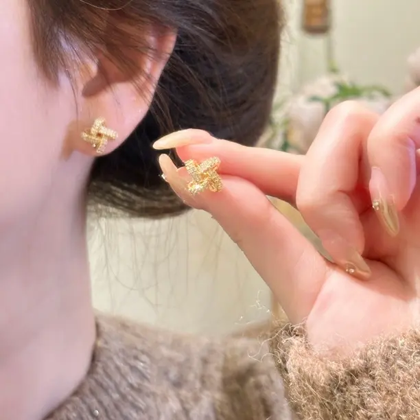 合金合成锆石耳饰 【365】 气质镶钻耳钉