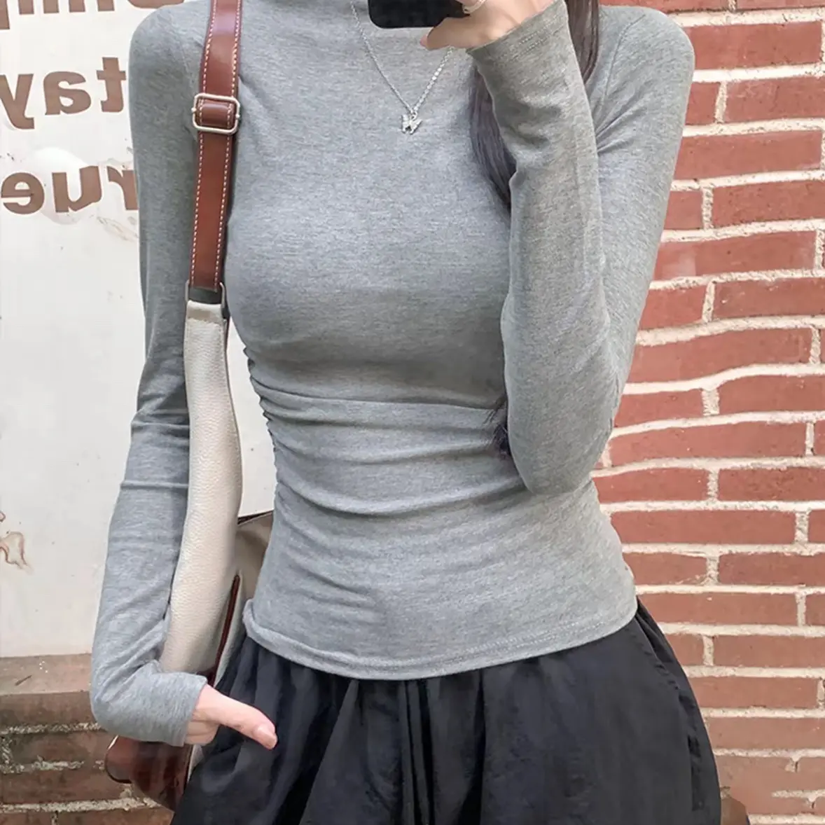 常规款女透气长袖半高领抽褶T恤修身显瘦紧身不规则