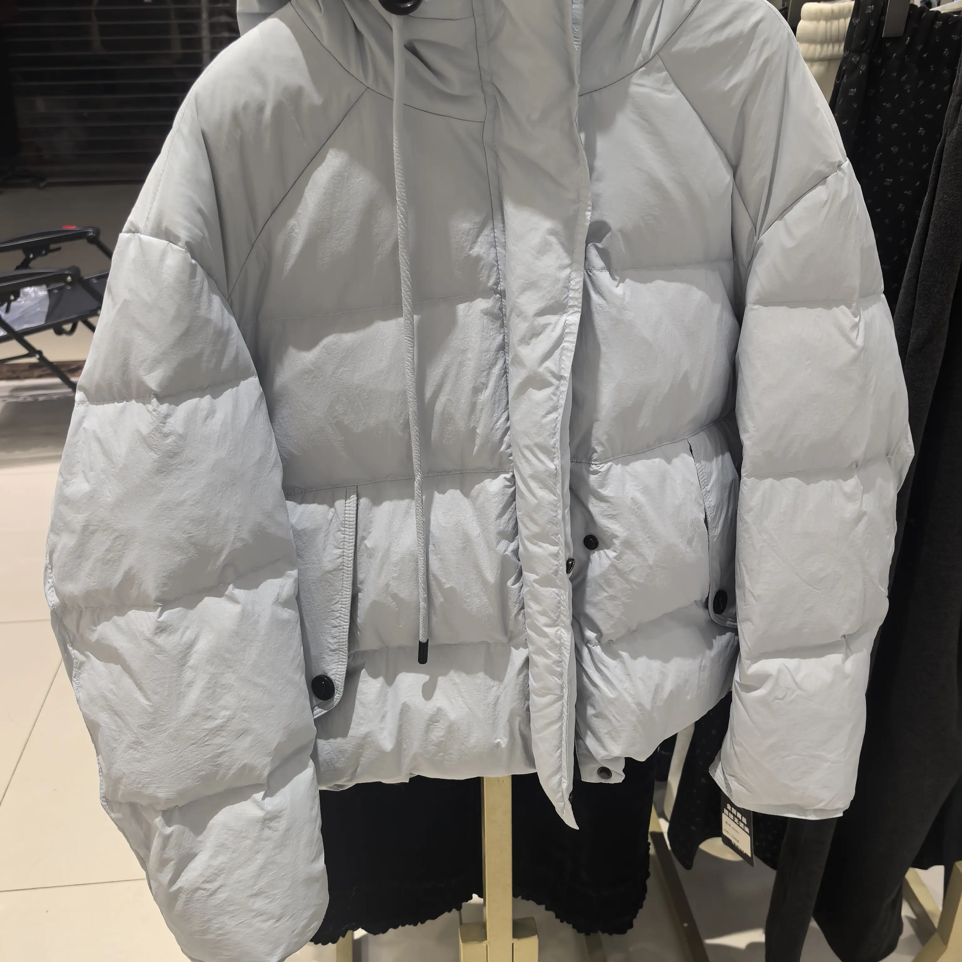 韩版连帽短款女冬季加厚白鸭绒面包服外套宽松保暖潮流
