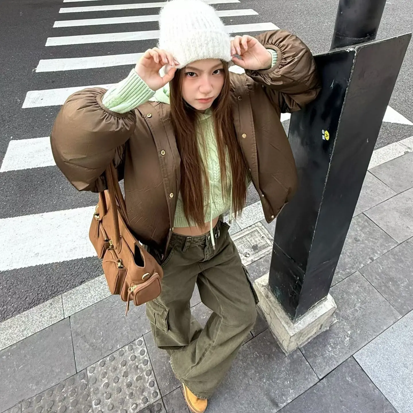 丝光面包简约肯豆风立领短款