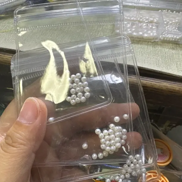 桃花朵朵使用的小珠珠20颗卡3
