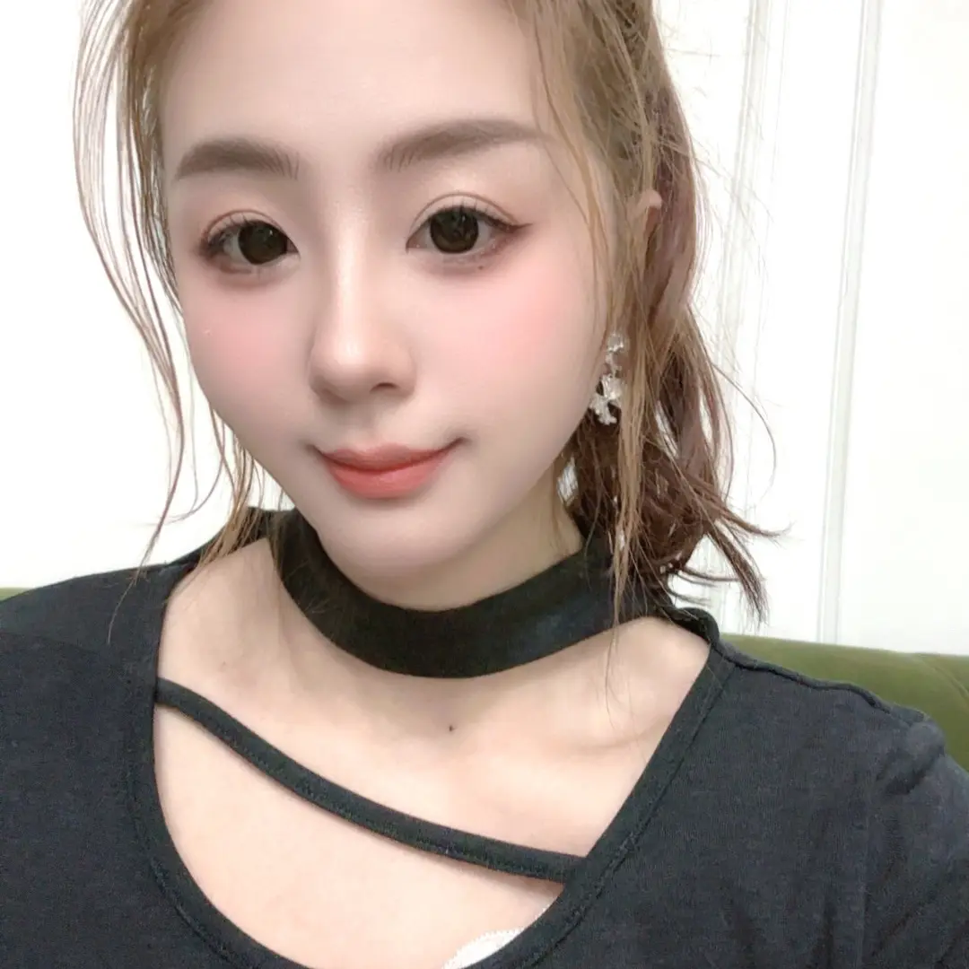 辣妹秋冬挂脖加绒显瘦设计感内搭长袖打底衫女