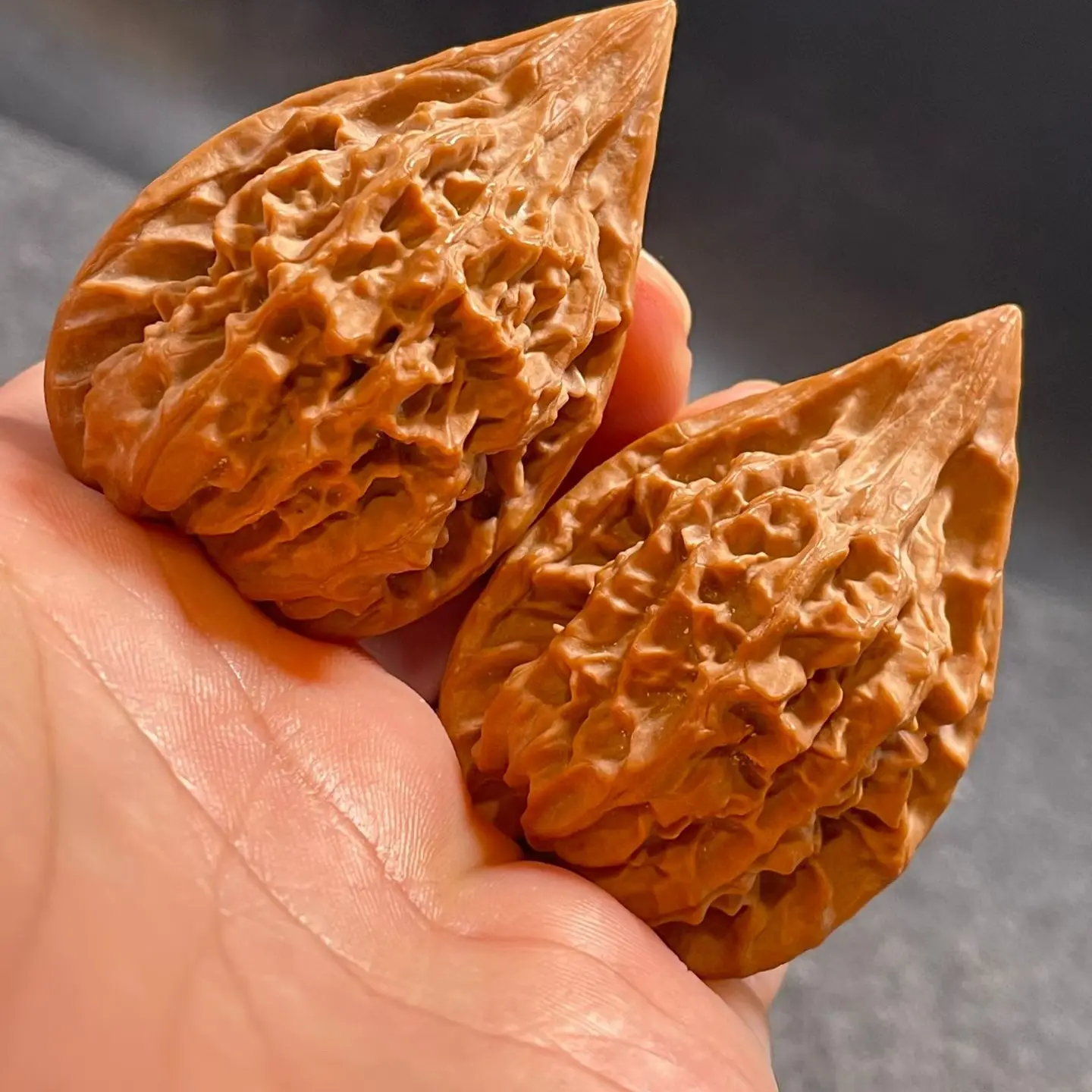 文玩核桃，红缨枪，尺寸边37高55
