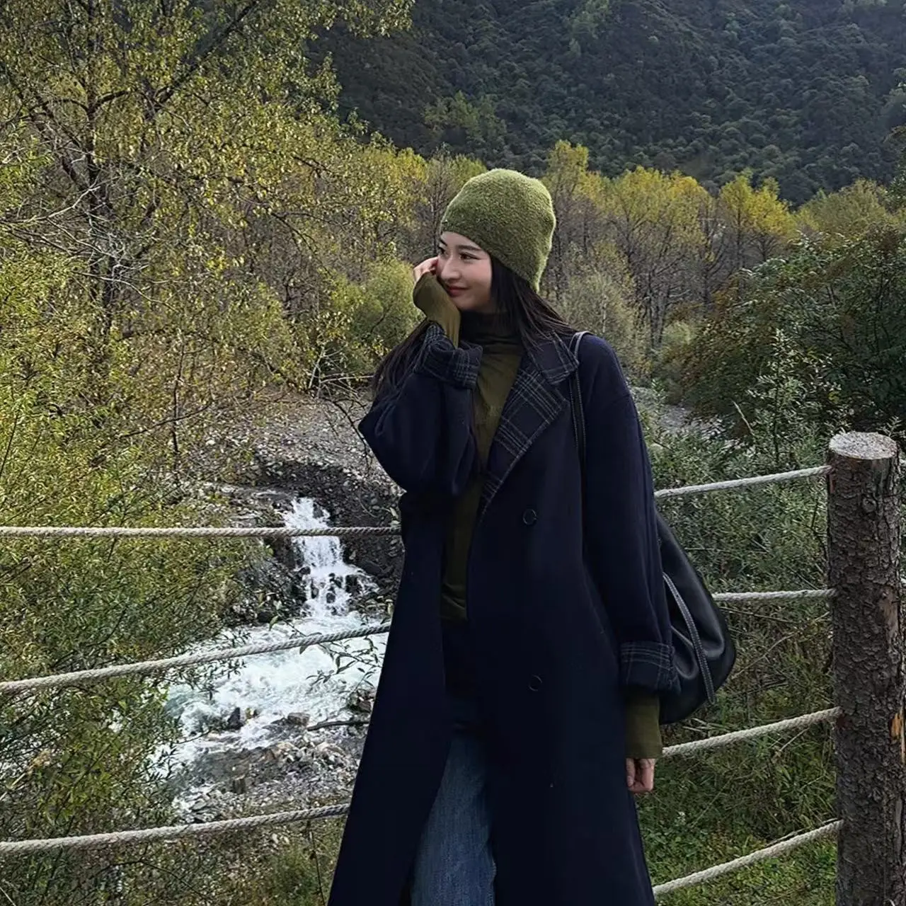 秋冬新款高级感气质格纹双面羊绒大衣女中长款过膝毛呢外套