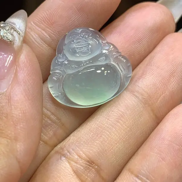缅甸天然翡翠A货，种老起冰绿佛公，甜甜的，质地干净细腻，不议不退