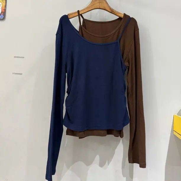 长袖女修身型拼色休闲两件套