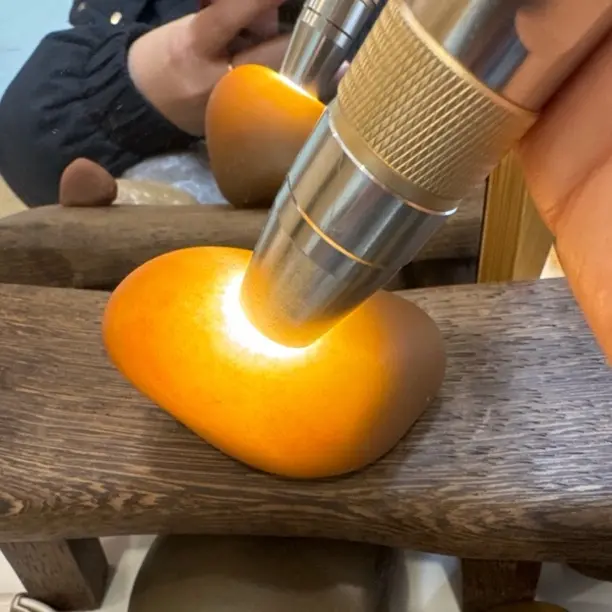 黄河彩石手把件彩石