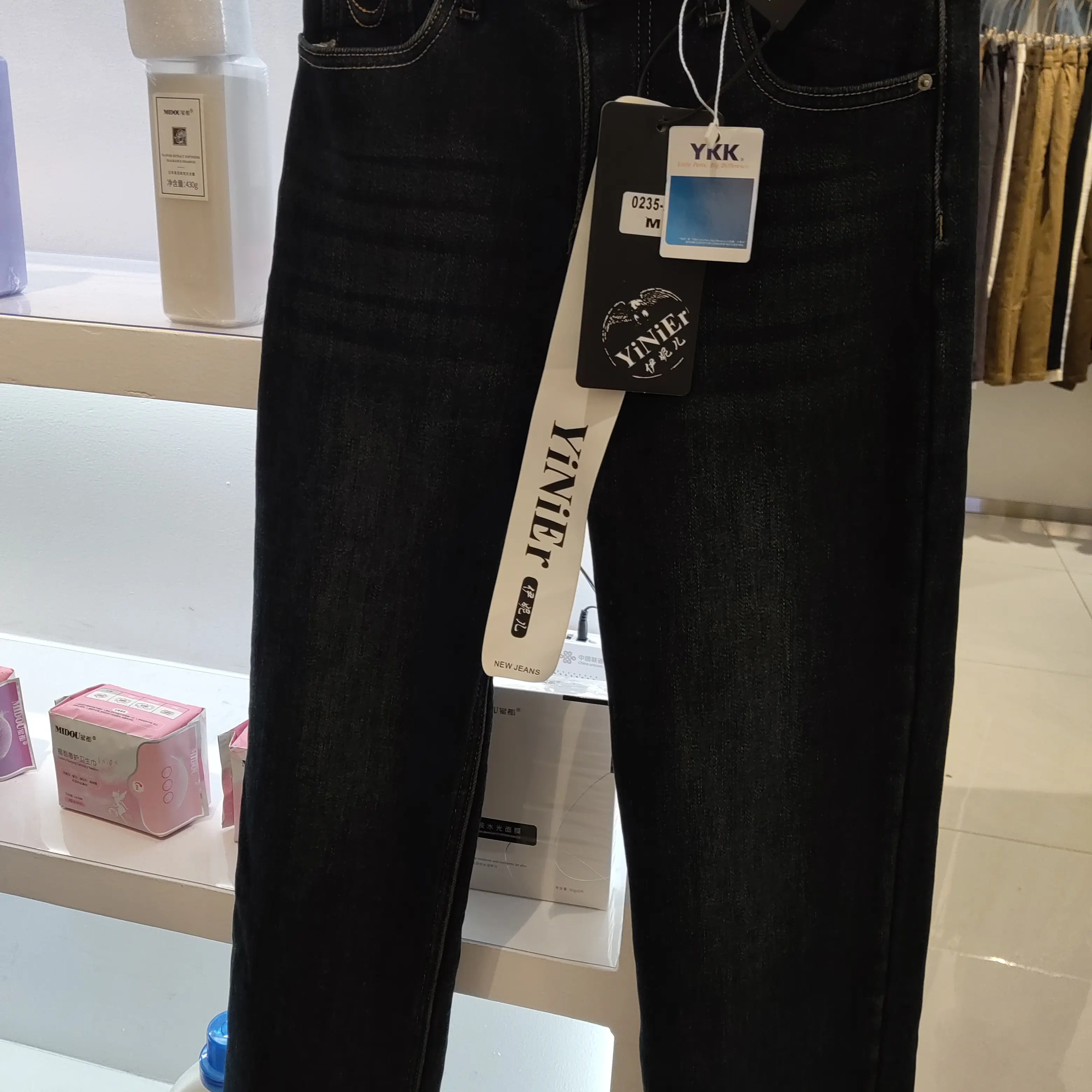 火玫瑰家显瘦弹力烟管加绒牛仔裤百搭