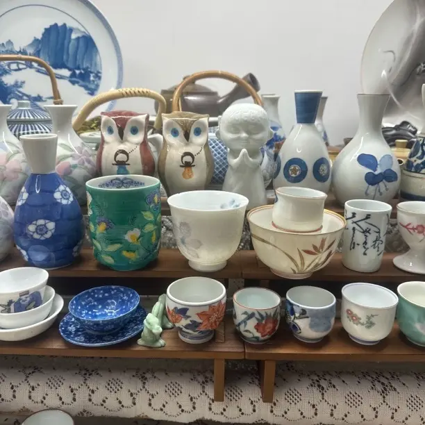 经典风无盖款猫手工青花瓷郁金香语