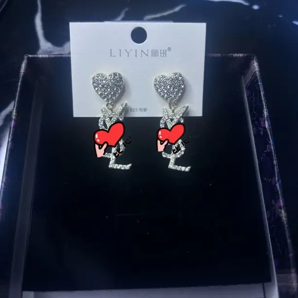 铜合金锆石耳饰 耳环铜合金锆石耳饰4413小众设计轻奢气质耳坠