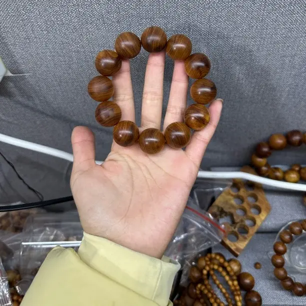 2.0黑油板根蚕丝纹