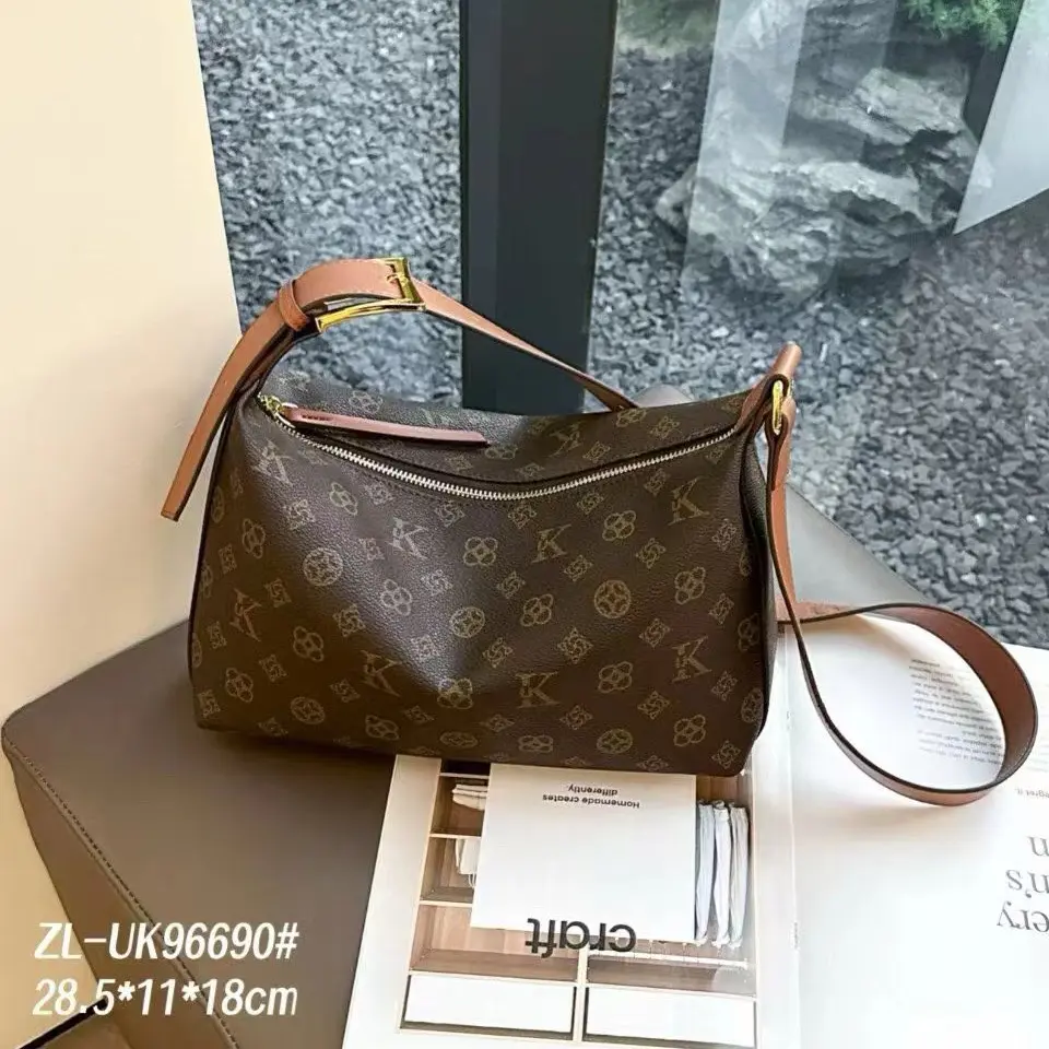 高级感时尚老花单肩斜挎女包匠心打造通勤百搭