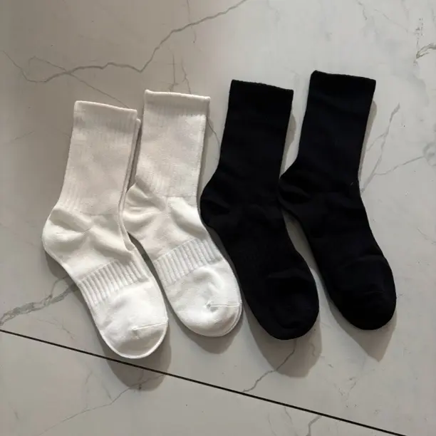 精梳棉黑白运动袜