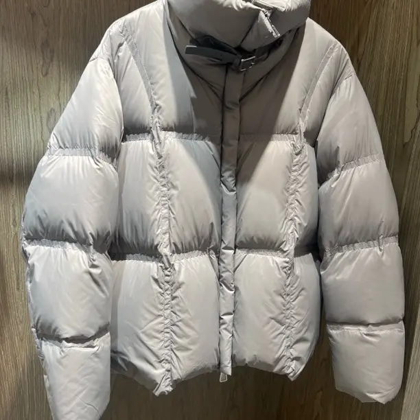 芭家25新款立领保暖休闲冬装简约加厚短款面包服羽绒999