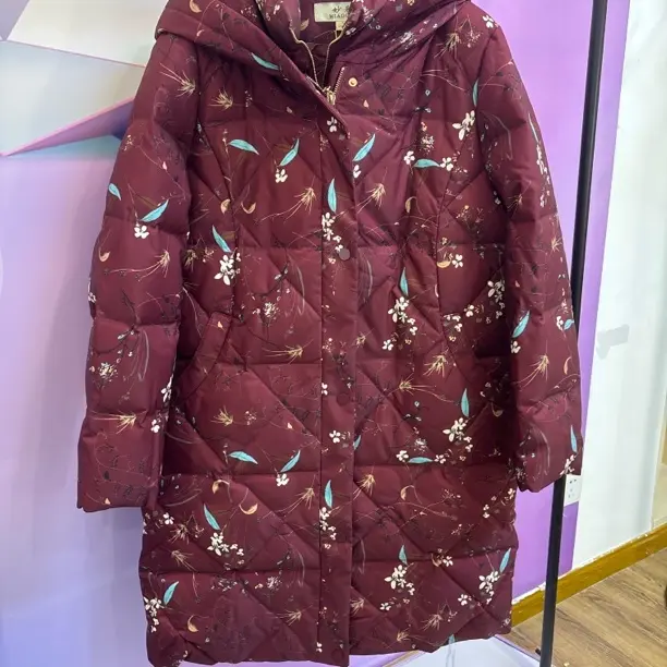 妙采中长款连帽保暖羽绒服