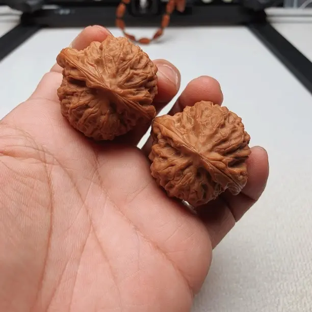 41尺雪花元宝（高35）（肚39）精品手把件