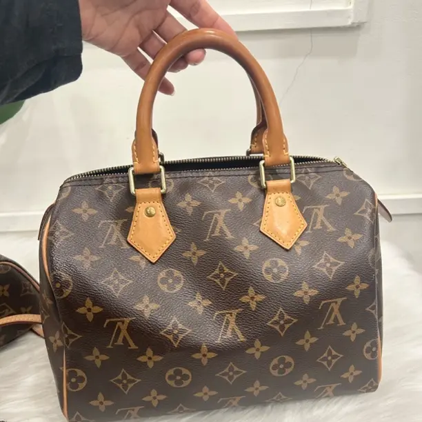 95新 LouisVuitton/路易威登 波士顿sp25手提款枕头包，18年手提款