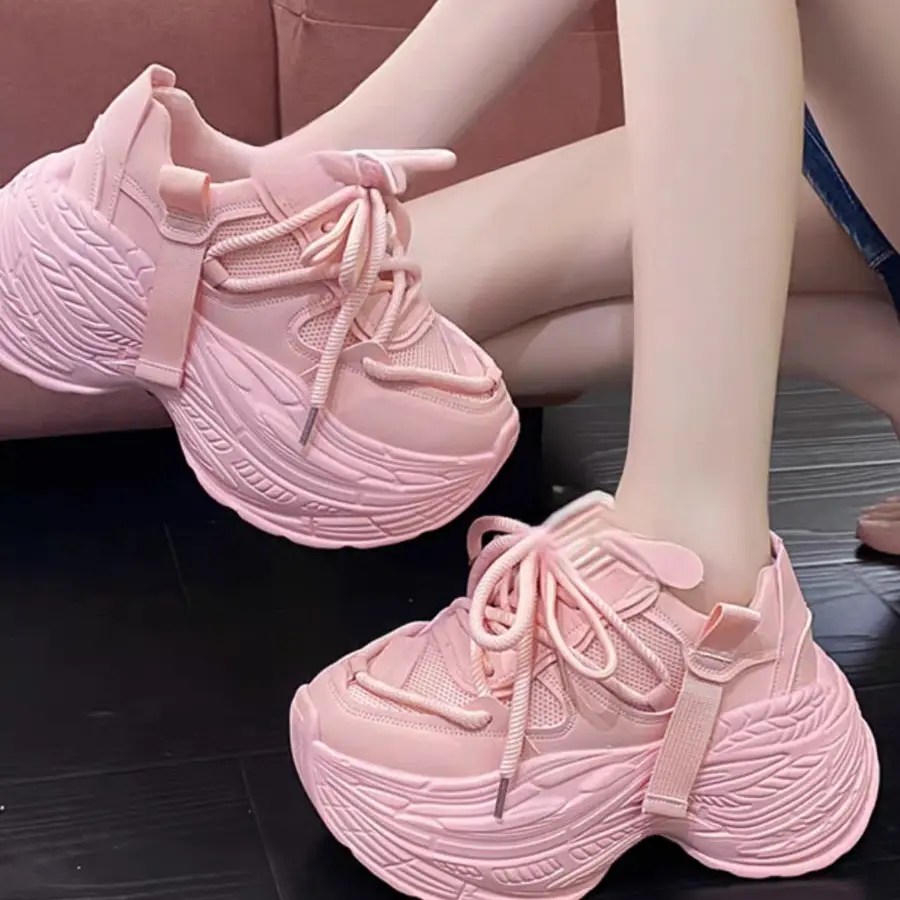 显运动休闲鞋图片非实物直播间下单默认微瑕疵