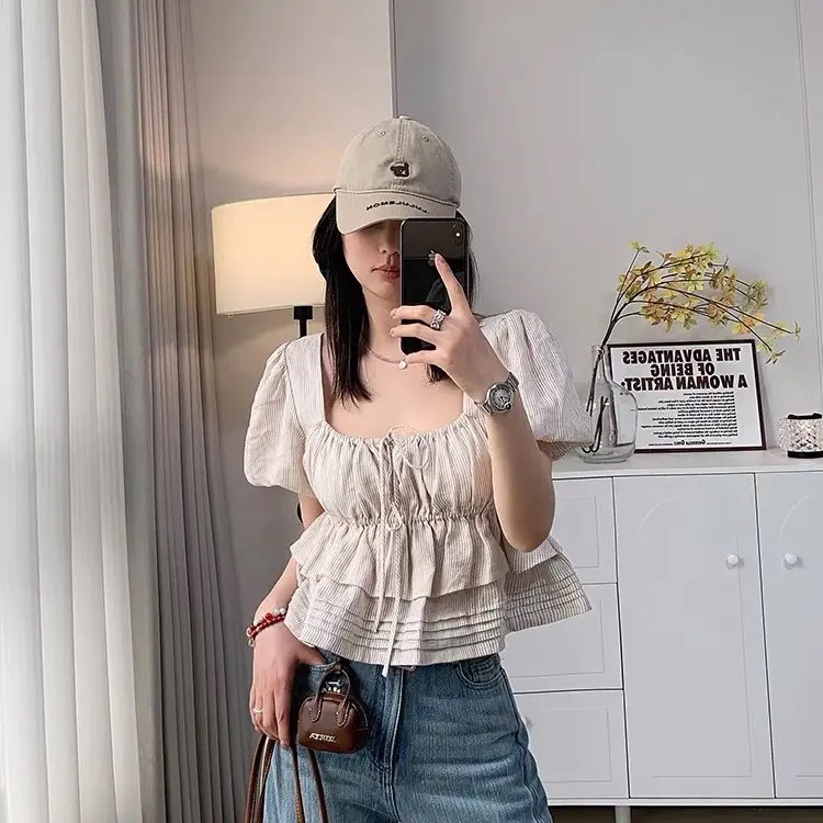 D～刘浩存同款条纹泡泡袖短款上衣女