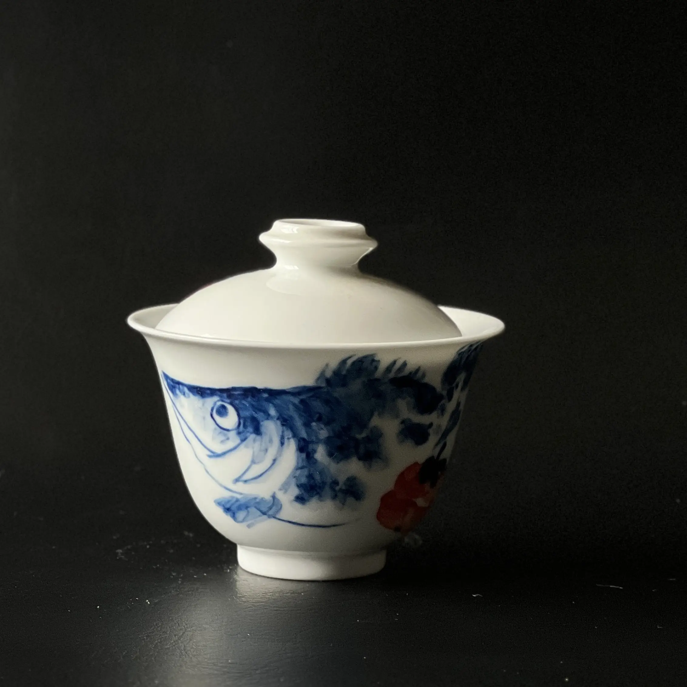 青花五彩手绘事事如意盖碗容量120cc