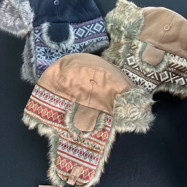 男女冬季加绒加厚保暖防风护耳雷锋帽户外百搭