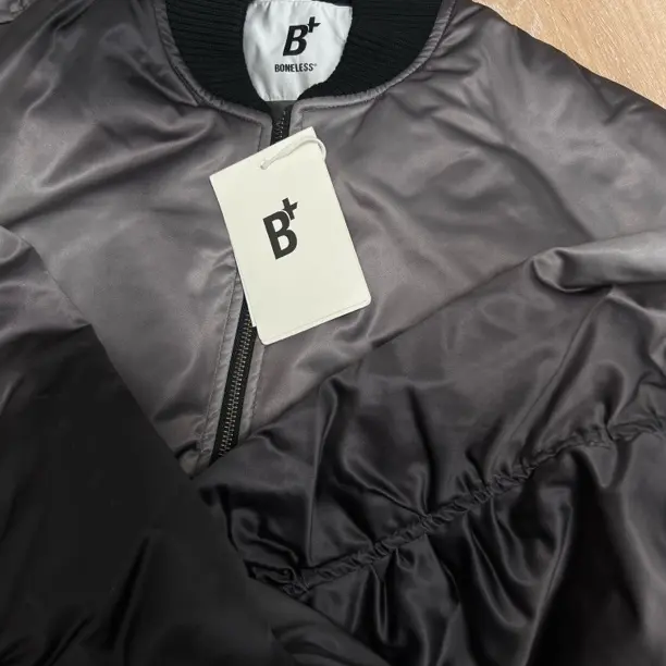 B家！超帅渐变飞行棉服默认微瑕