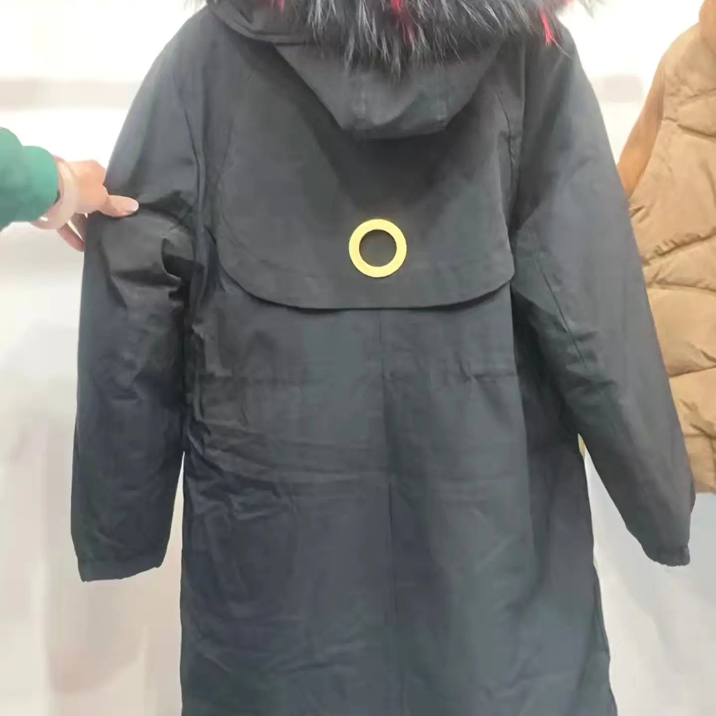 冬季长袖不褪色女士厚款连帽棉服休闲纯色毛领女中长款派克服