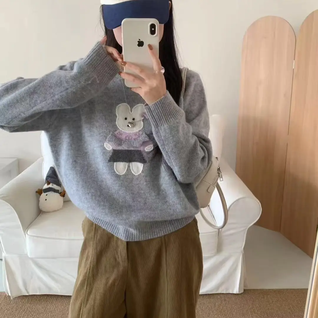 新款可爱秋冬新款可爱兔绣花全羊毛软糯圆领针织毛衣内搭