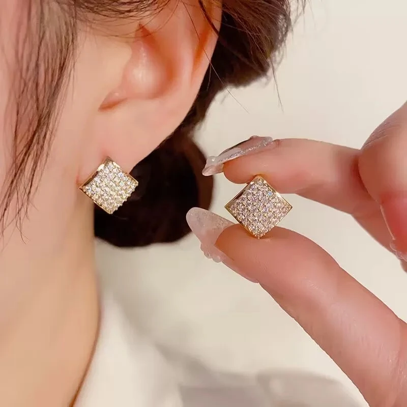 合金耳饰 气质轻奢百搭简约简约优雅精致网红设计R018