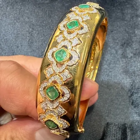 银镶镀金祖母绿手镯