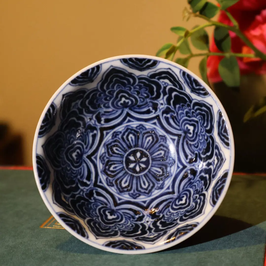 青花千叶莲瓣卧足杯家用品茗杯景德镇茶具