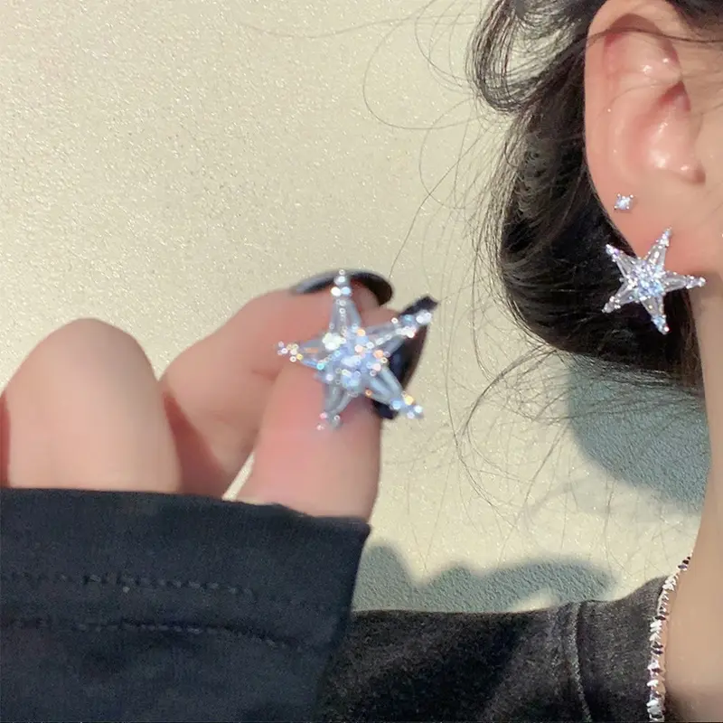 铜合金锆石耳饰 精致五角星耳钉小众设计感气质百搭高级感耳环