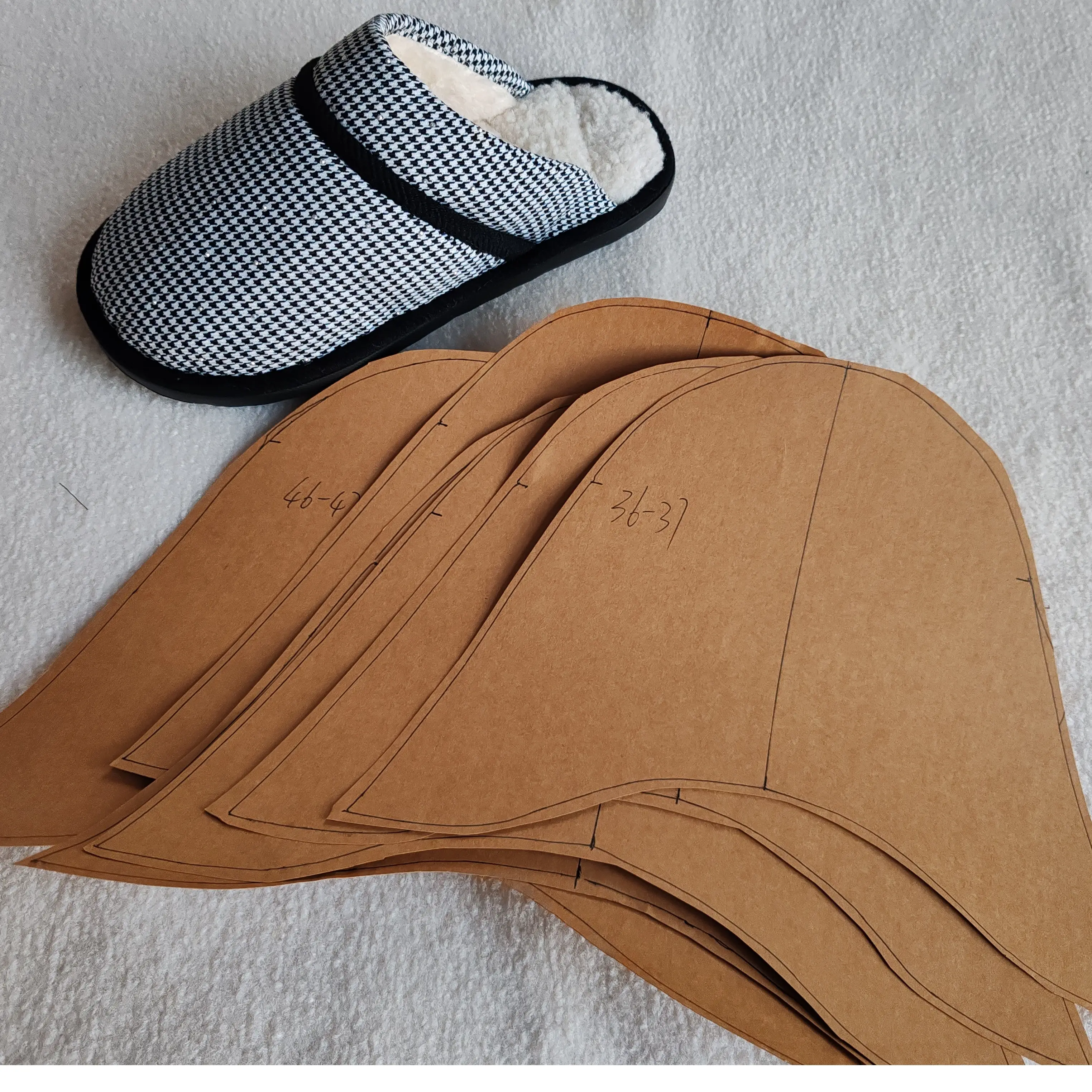 36码到47码棉拖鞋牛皮纸样（注意不是鞋子，是鞋样）