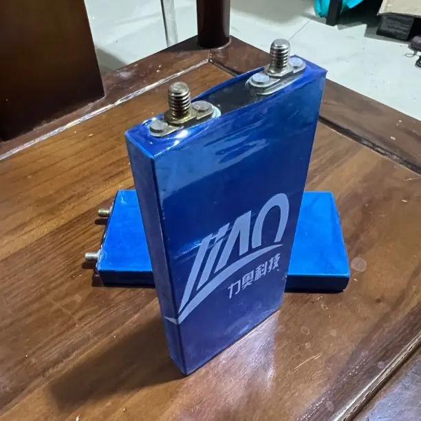 20安V磷酸铁锂动力电池高倍率