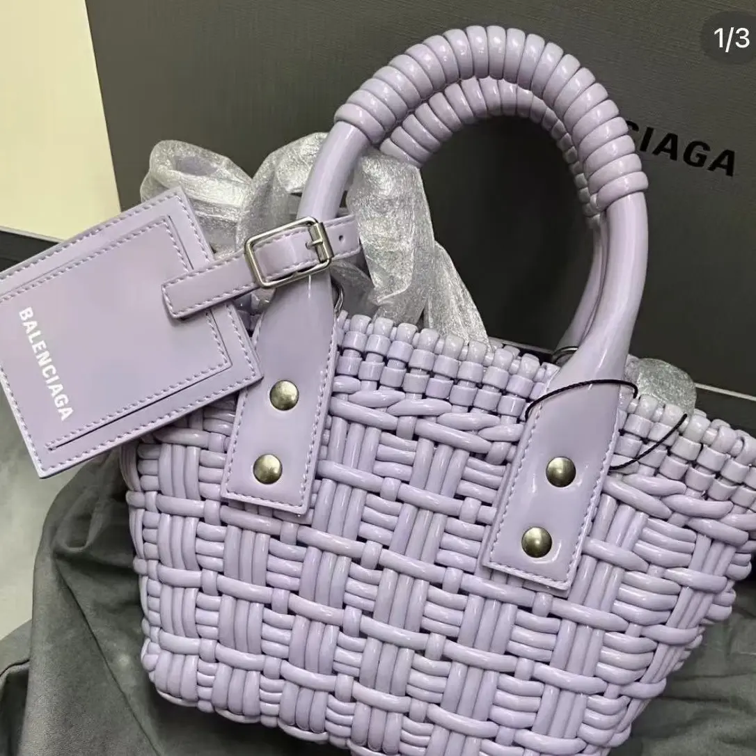 95新 Balenciaga/巴黎世家 95新  巴黎世家紫色斜挎包