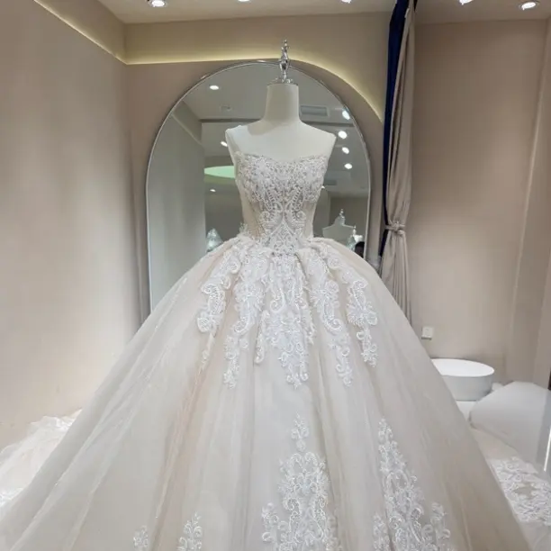 【YR】法式抹胸重工奢华蕾丝拖尾新娘主婚纱高级感小个子气质婚纱