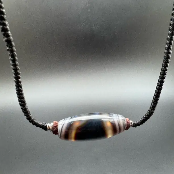 蓝沁复古原矿天然带线带眼条纹玛瑙锁骨绳 