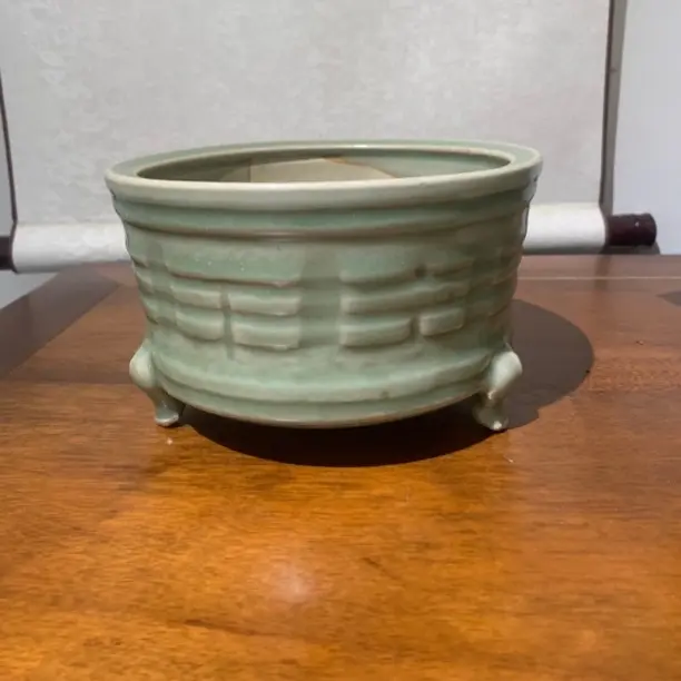 龙泉窑，八卦三足炉