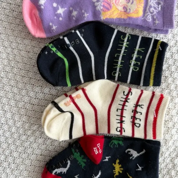 宝宝袜子纯棉秋冬款卡通保暖透气防臭无骨（三双）