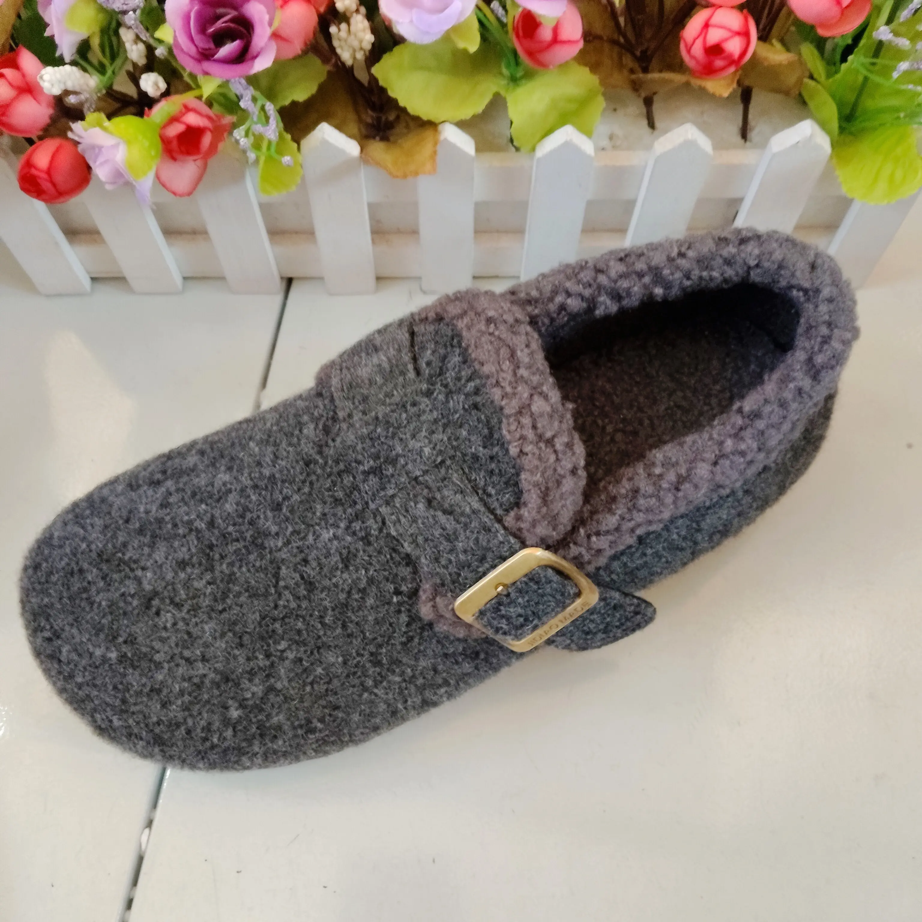 女冬季新款加绒保暖勃肯鞋防滑厚底舒适软底毛呢百搭休闲棉鞋