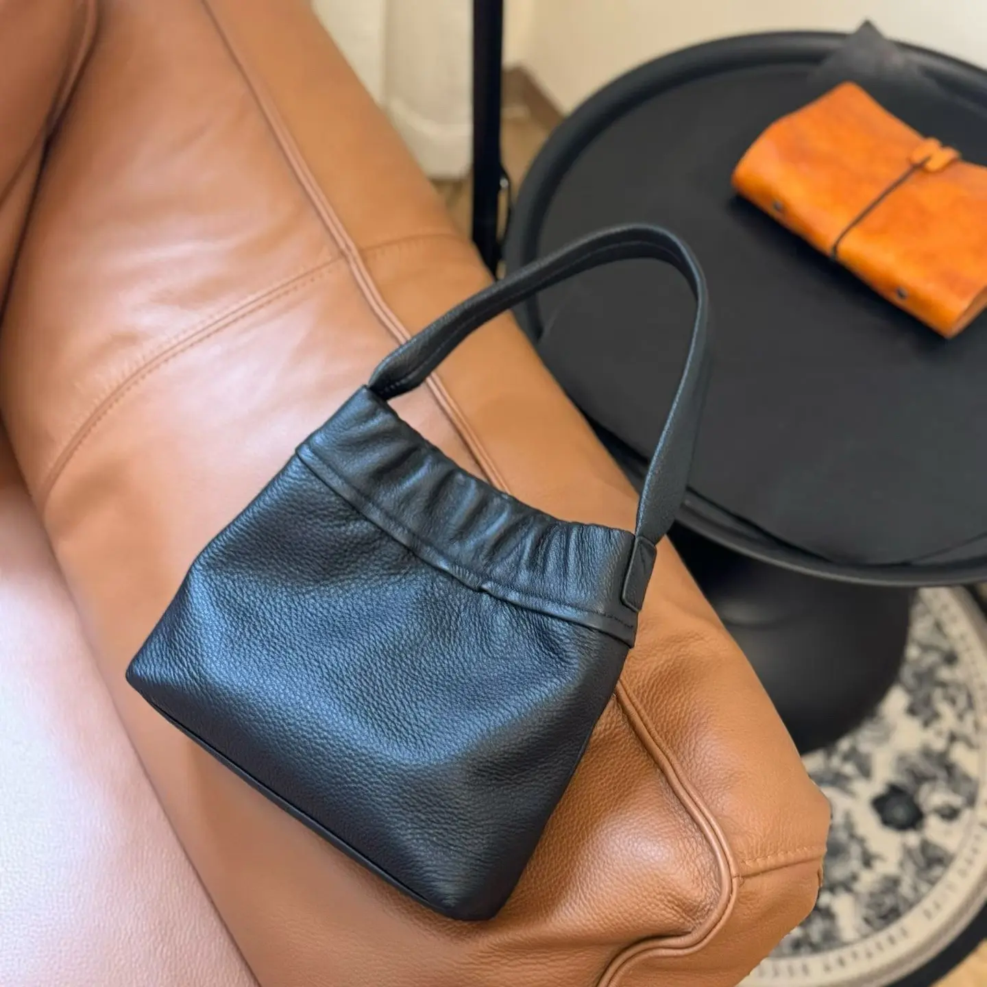 小众设计头层牛皮时尚女款斜挎手提包