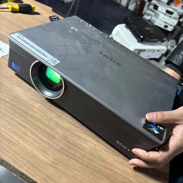 二手 索泥特价投影仪 运费自理