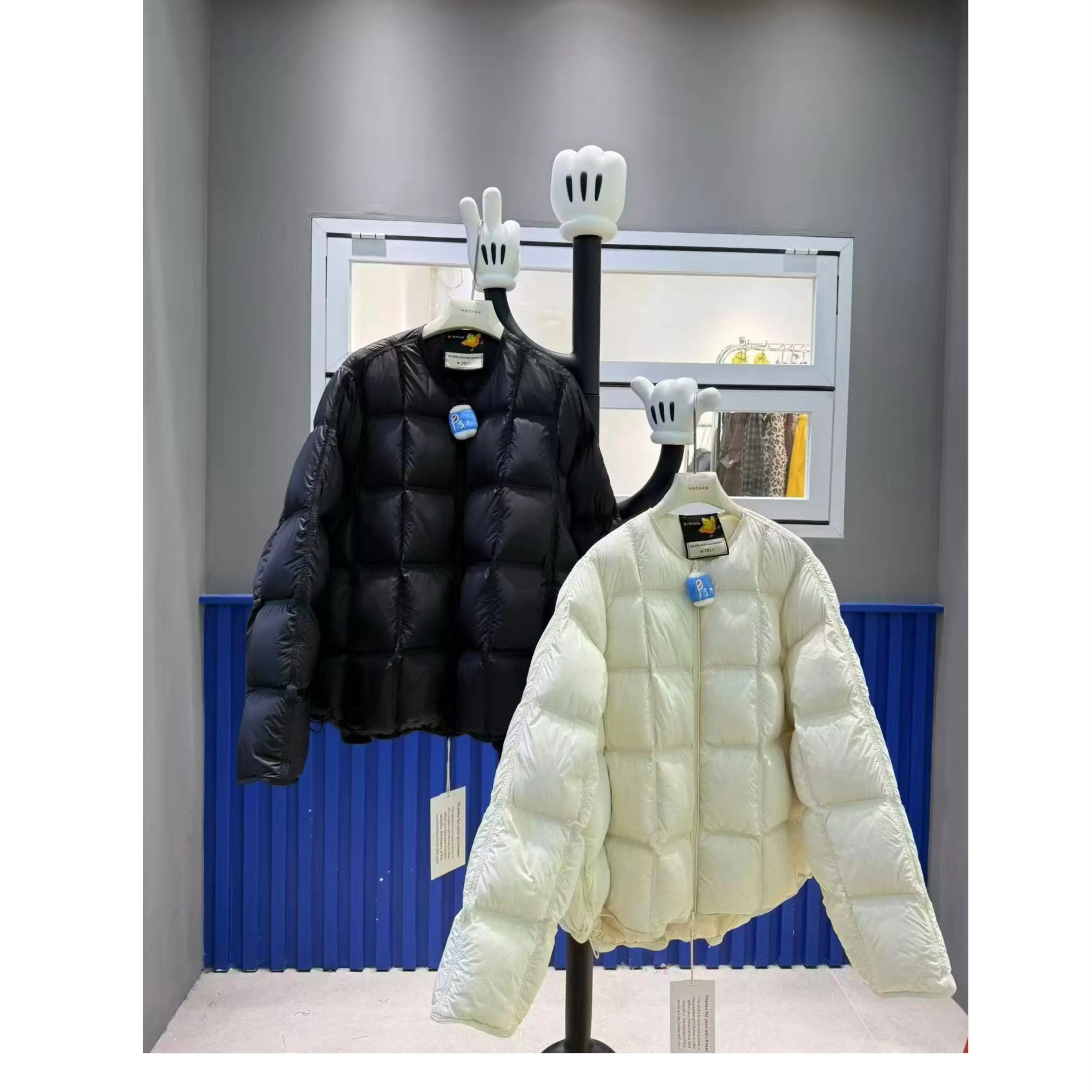 #5613秀秀家叮当猫羽绒外套