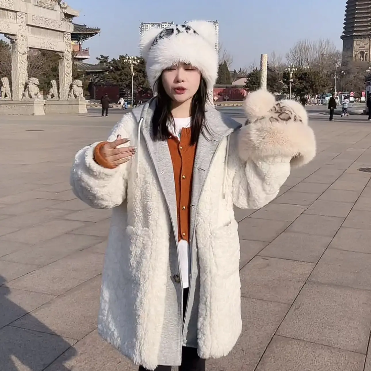 【大衣】韩系连帽毛毛外套女秋冬季加厚保暖中长款假两件大衣