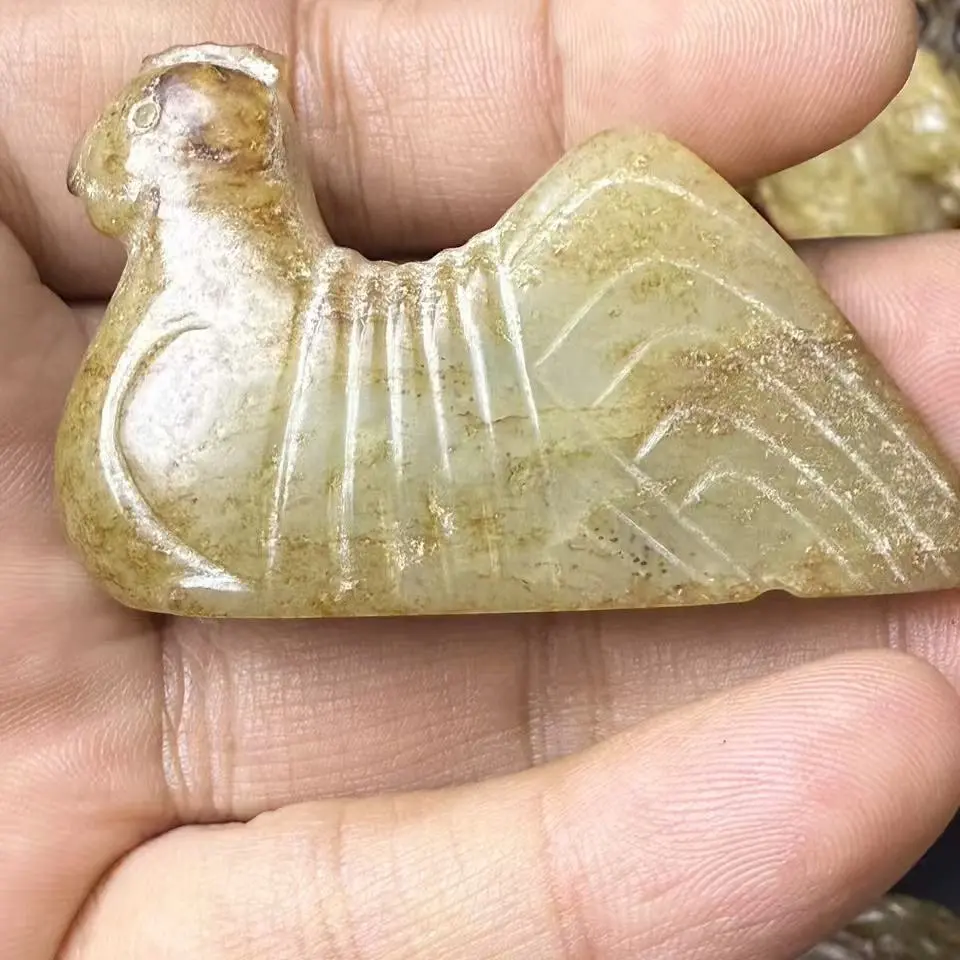 玉鸟玉石包浆厚重工艺精美