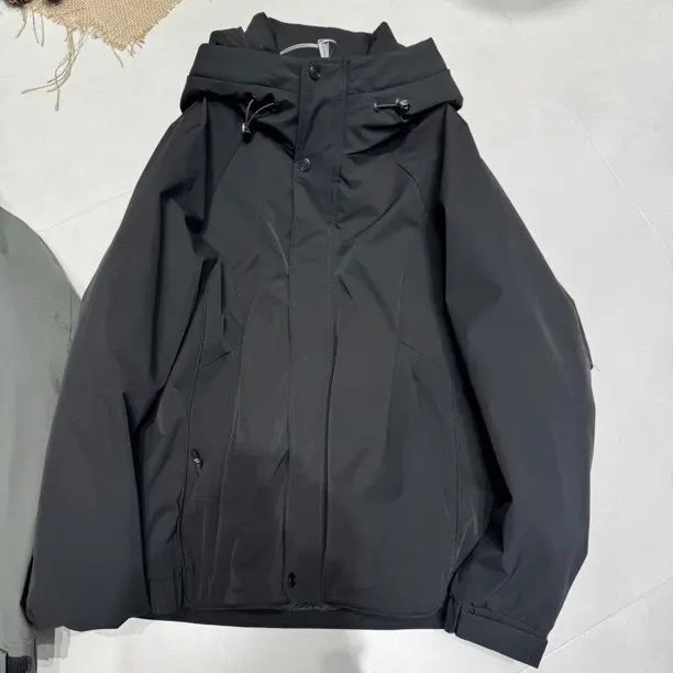男士连帽保暖加厚冬季常规款户外冲锋衣时尚休闲羽绒服